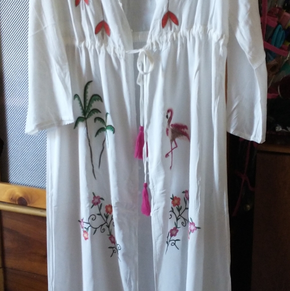 New...Stunning, white, super soft kimono Cotton, long, tassels on white slim b.. - Picture 4 of 7